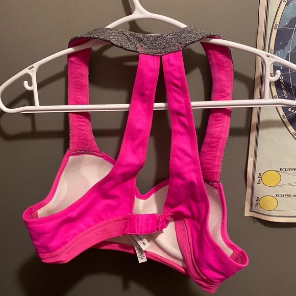 💟 3 FOR $30 💟 Victoria secret sports bra - Picture 2 of 5